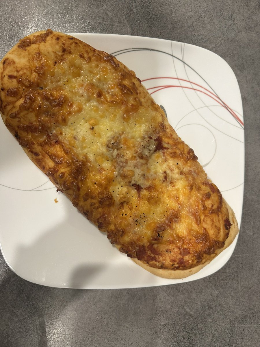 mageatsalot's tweet photo. fatahh dinner for 808 calories!! it smells delicious so it better be worth it
#shedtwt #edrtwt #edtwt #ricecaketwt https://t.co/soJS4ML7bl