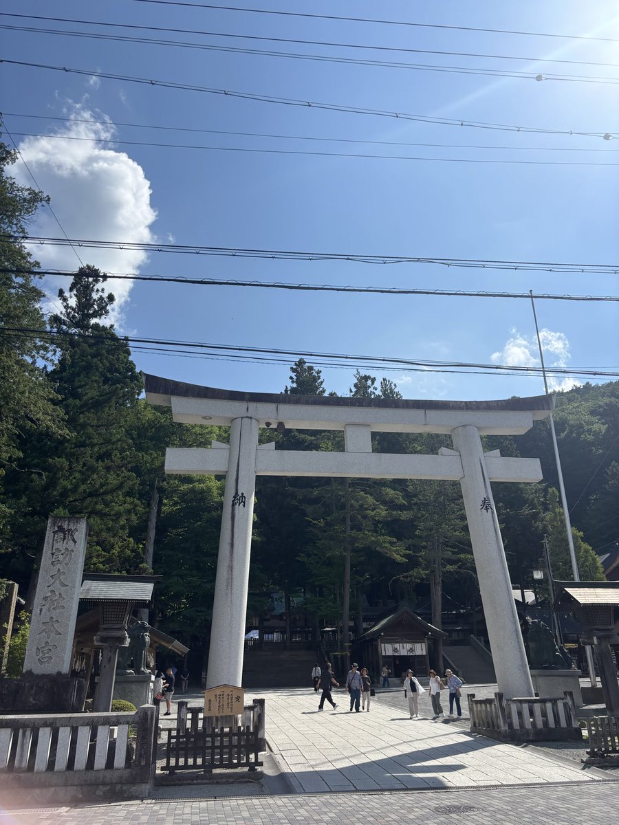 tr6_9's tweet photo. 八ヶ岳高原行って諏訪大社行った https://t.co/jG67G2DuiM