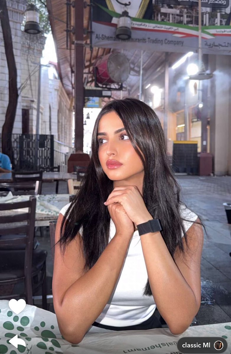 hala_slave1's tweet photo. من زمان عن عمتنا حلا😭😭😭😭

شوفو اقدامها وربي طهارة وتخضعع😭😭

اهخ مولاتي انا عبدك المطيع https://t.co/JzmQYoRqic