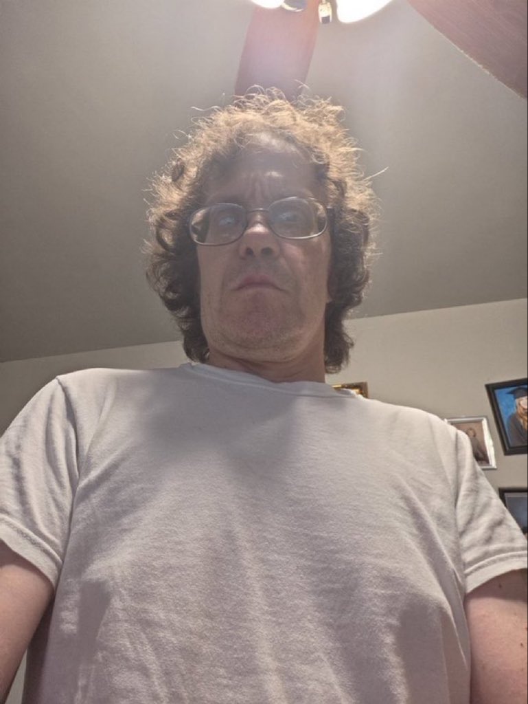 pubpourries's tweet photo. Hi https://t.co/gIUffWtlGF