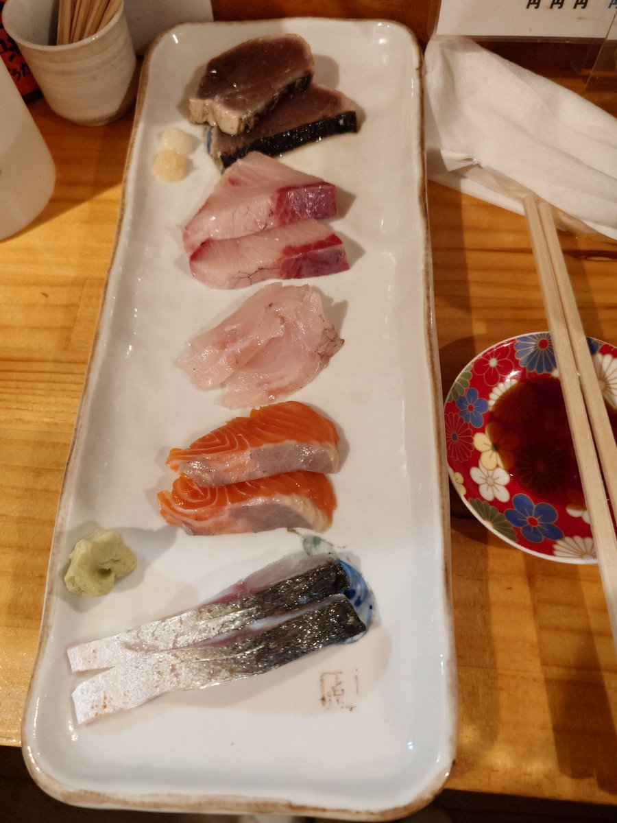 Diablo9030's tweet photo. カット帰りの、かみやサン！
口開けから、カウンターは満席！
本日も美味でした！
刺身盛り💕
イワシフライ💕
カツオサンド💕
冷やし蕎麦💕 https://t.co/cVx3gkmjOG