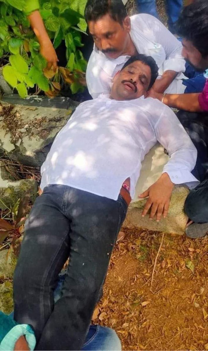 ReddySatish4512's tweet photo. బెజవాడ బెబ్బులి ahh? https://t.co/u4Wm5glbG0