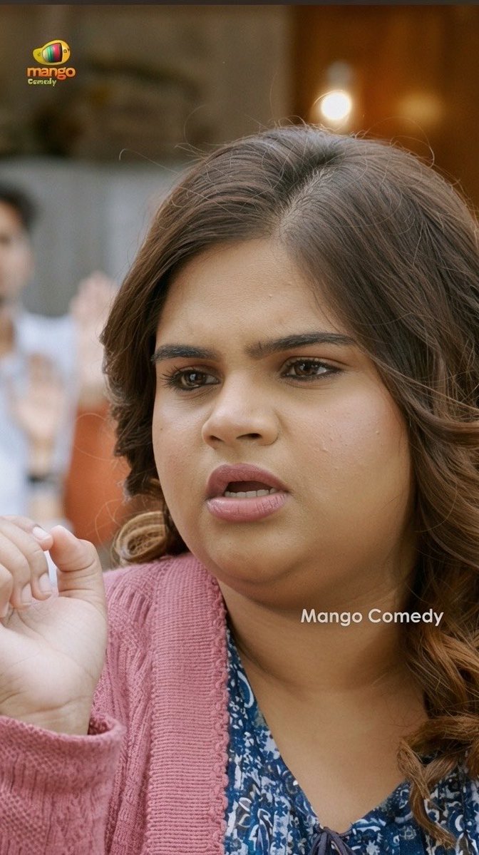 imkdyou's tweet photo. Dhini notlo modda petti denguthunte double chin puri laga ubbudhi 🥵🥵 ah chubby champa midha modda tho kodithey shake avthai dhani cheeks 🫧 https://t.co/IRmrRytbY8