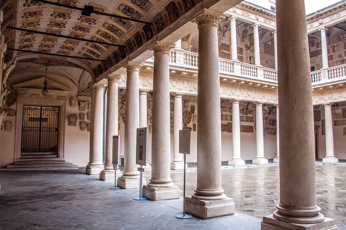 Instruxuz's tweet photo. University of Padua just posted its best-ever QS result — up 29 places to #204 globally in 2027 🧵
(1/5) https://t.co/IokWg4EoJm