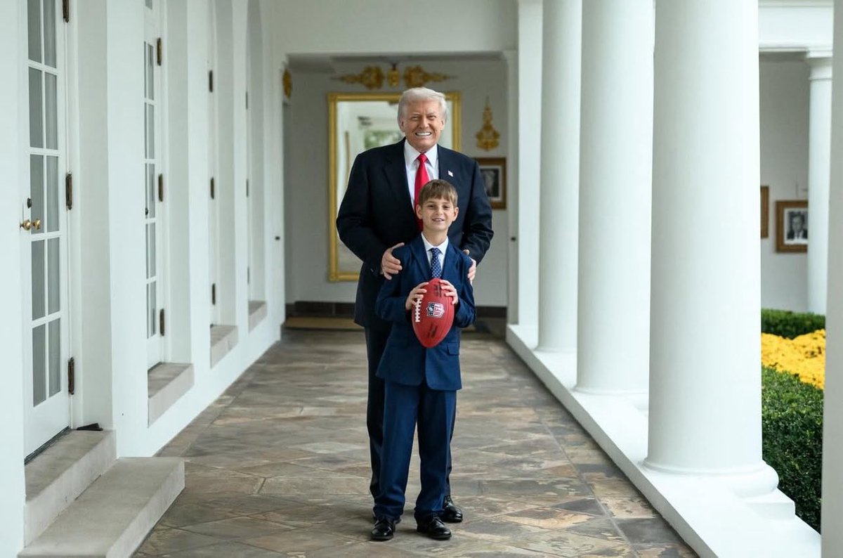 IVANKATRUMhc's tweet photo. Drop a❤👍 for Grandpa😍 https://t.co/ZjTpdmJCQ7