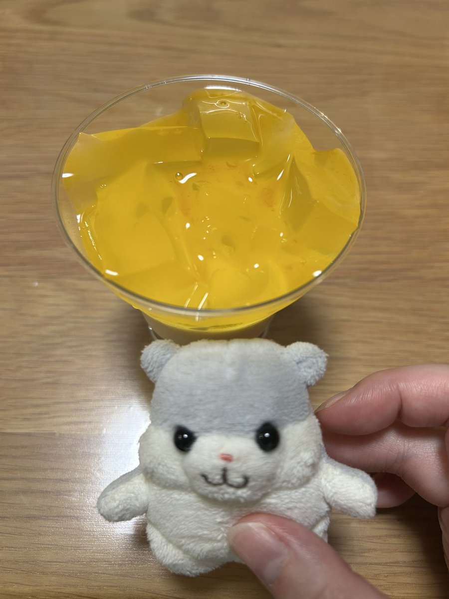 kanonbaaall's tweet photo. きょうは
かのんちゃの
おたんじょうび！
じぶんででざーとつくってた
おめでとーー https://t.co/ZtO0r8cFdp