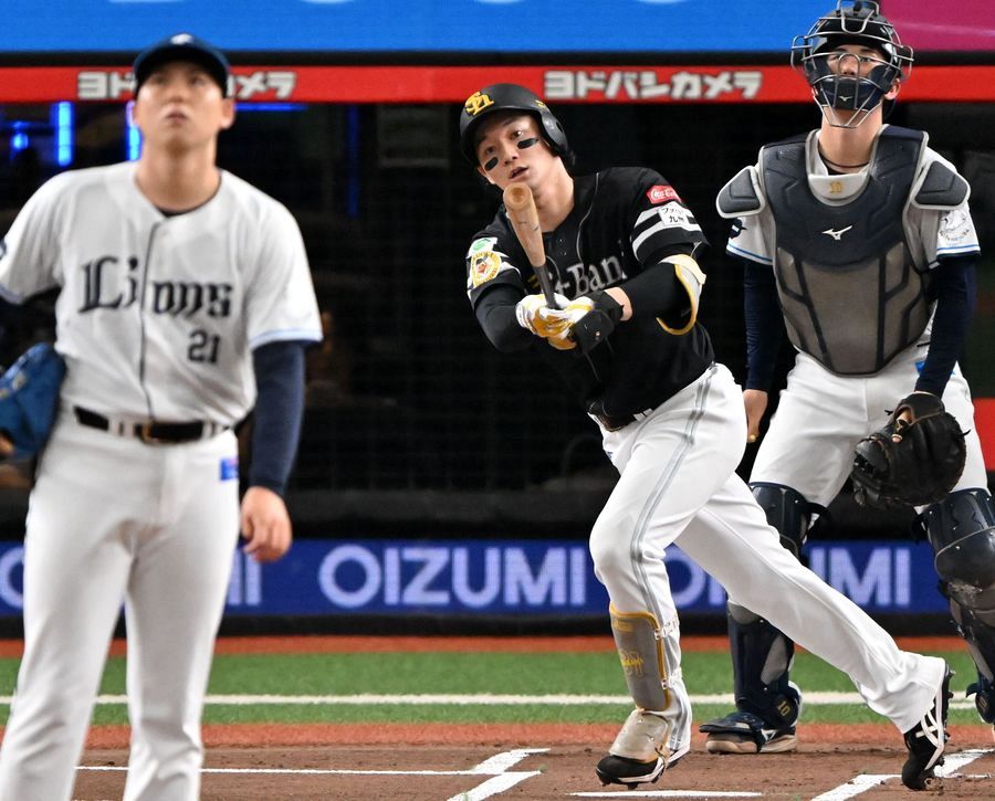 いい投手なのでとにかく積極的に」 正木智也選手、今季4本目の先頭打者