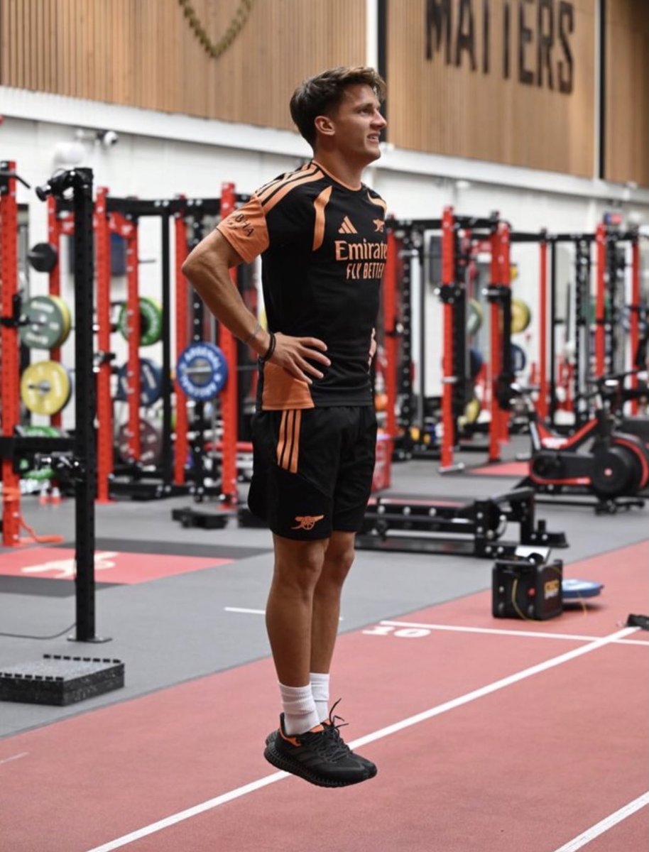 ChristoTzolishq's tweet photo. 🏋️ https://t.co/Rz0SN1I0SM