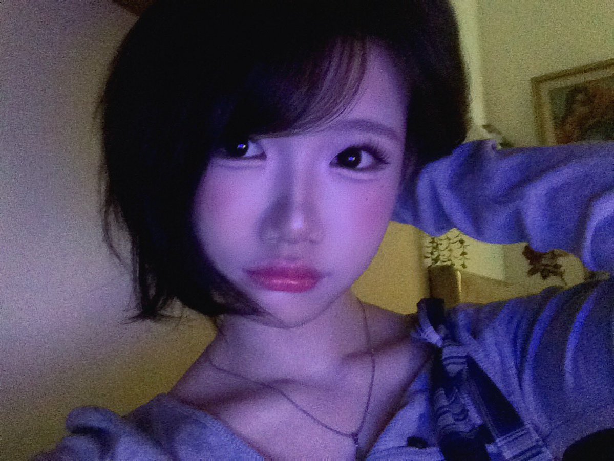 Kimmy_JKT48's tweet photo. terima kasih VC hari iniiii!!!! 🫪🤍
hihihi banyak bocil-bocillll 🤏🏻 https://t.co/lCxWx8n58Y