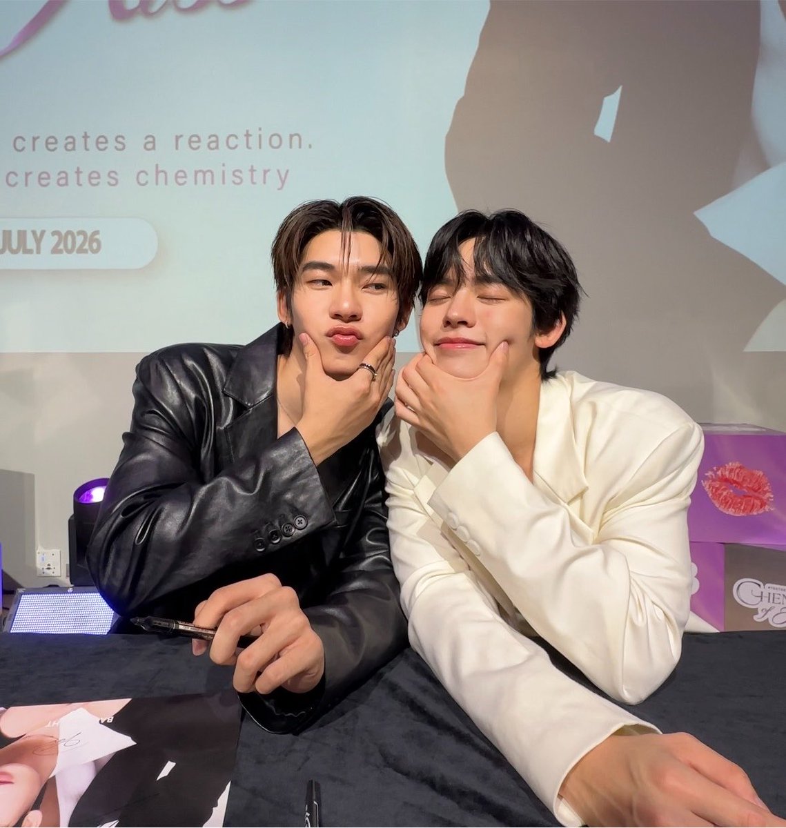 theonairtp's tweet photo. น่ารักมากกกก 

#TEETEEPORLABOFLOVE 
#BabyBrightMakeup https://t.co/Eo5FwX6EEC