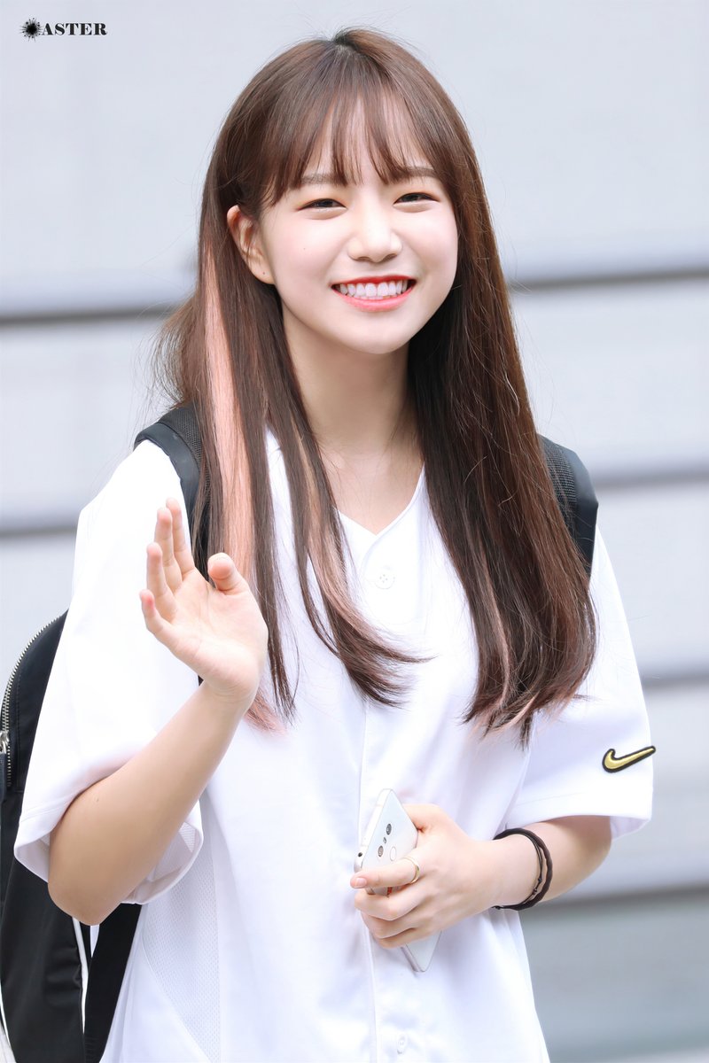 JJOYUL_LOVER's tweet photo. #IZONE #아이즈원
#조유리 #JOYURI #チョユリ #曺柔理

[180805] 프듀48 콘셉평가 출근길 조유리 - #2 https://t.co/EYsd5aucqv