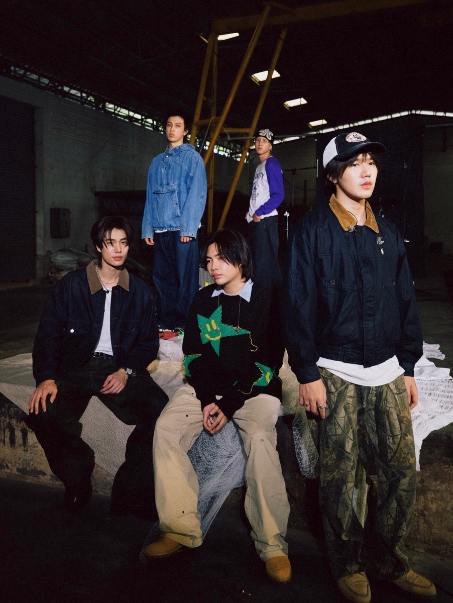 _ppspace's tweet photo. whyknnot
 @yewband x @phuwintang 

[SCENARIO SESSION]
#phuwintang https://t.co/x52LK529Px