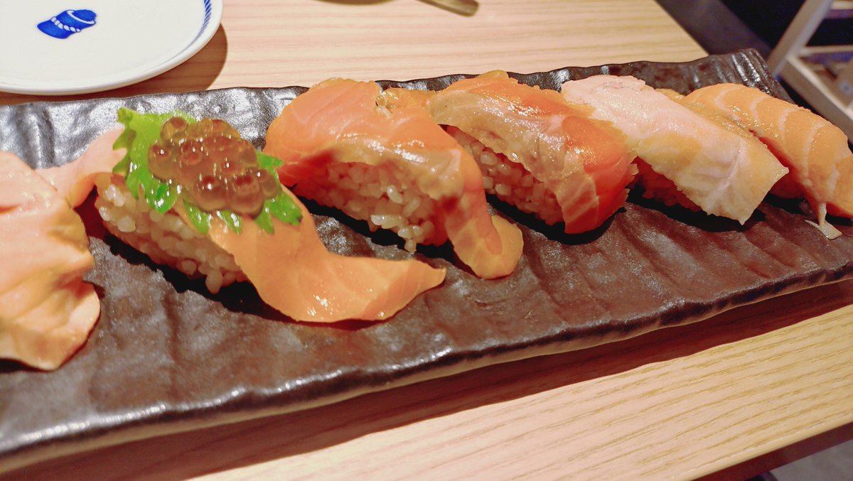 Gumin_jb31's tweet photo. 美味い(まだ食べてない)
#おすシア https://t.co/mAqNv42NjX