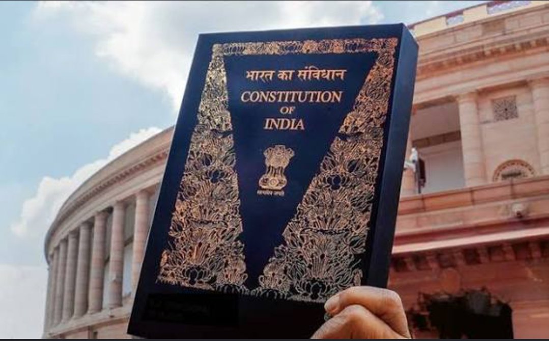 ugach_kahitarii's tweet photo. LONG LIVE THE INDIAN CONSTITUTION ❤️ https://t.co/YlykgREpLv