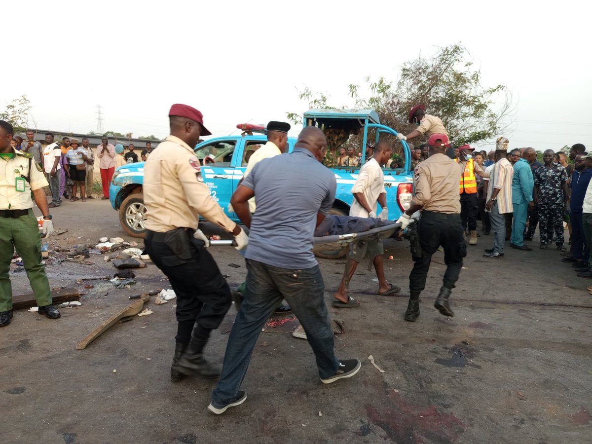 FRSCNigeria's tweet photo. Don't be a victim. Drive Safe Always. https://t.co/e6lT9913eb