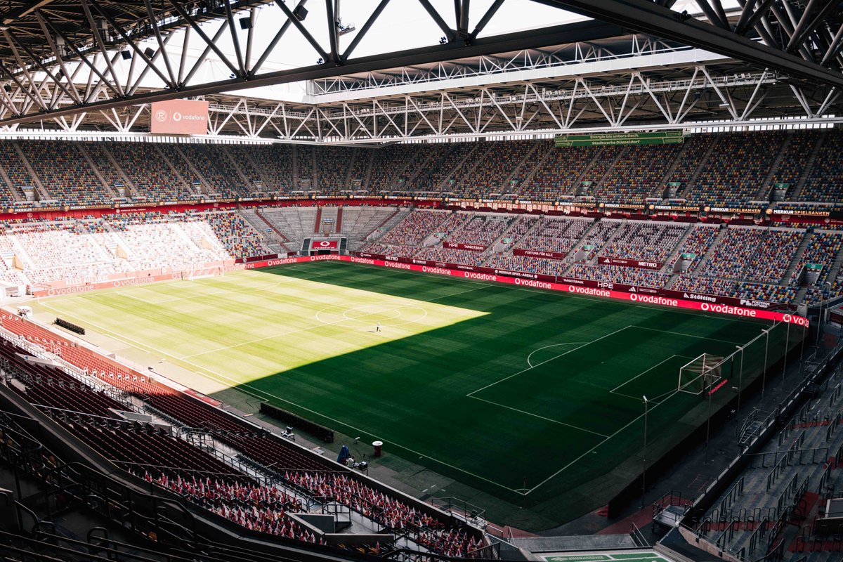 Fortuna Düsseldorf Rheinstadion／F95 マフラー Fortuna Düsseldorf