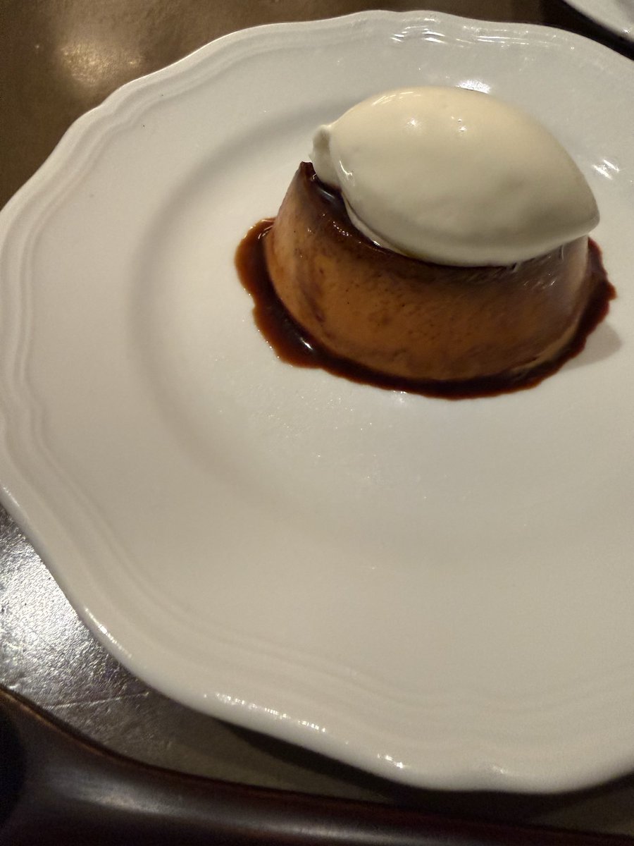 rokunogohan's tweet photo. デザートはミニサイズで3種。ティラミスとプリンとココナッツアイスのバナナソース。
久しぶりのプリン美味しかったなあ。
初めてのコース、いろんなお魚とお肉を色んな調理で、とても美味しくいただきました。ご馳走様でした。
sio全国ツアー7日目でした。 https://t.co/O6wxQeHbyg