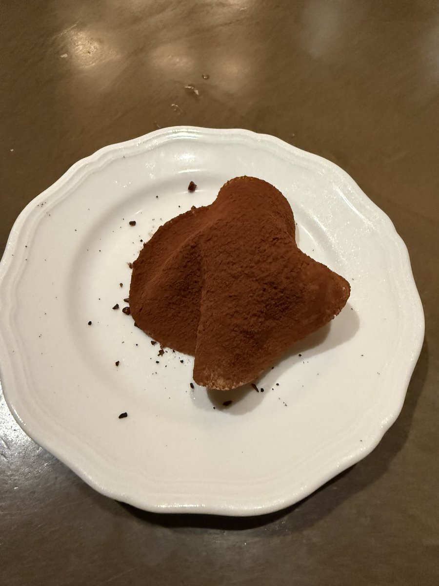 rokunogohan's tweet photo. デザートはミニサイズで3種。ティラミスとプリンとココナッツアイスのバナナソース。
久しぶりのプリン美味しかったなあ。
初めてのコース、いろんなお魚とお肉を色んな調理で、とても美味しくいただきました。ご馳走様でした。
sio全国ツアー7日目でした。 https://t.co/O6wxQeHbyg