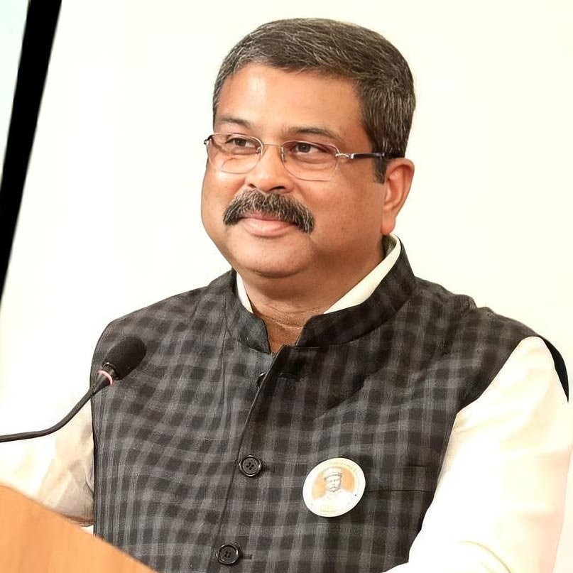 nitin81350's tweet photo. भारत की युवा शक्ति ही इस देश की असली ताकत है।
#Dharmendrapradhan 
#Resignation
#cjp https://t.co/cWCM905Wjr