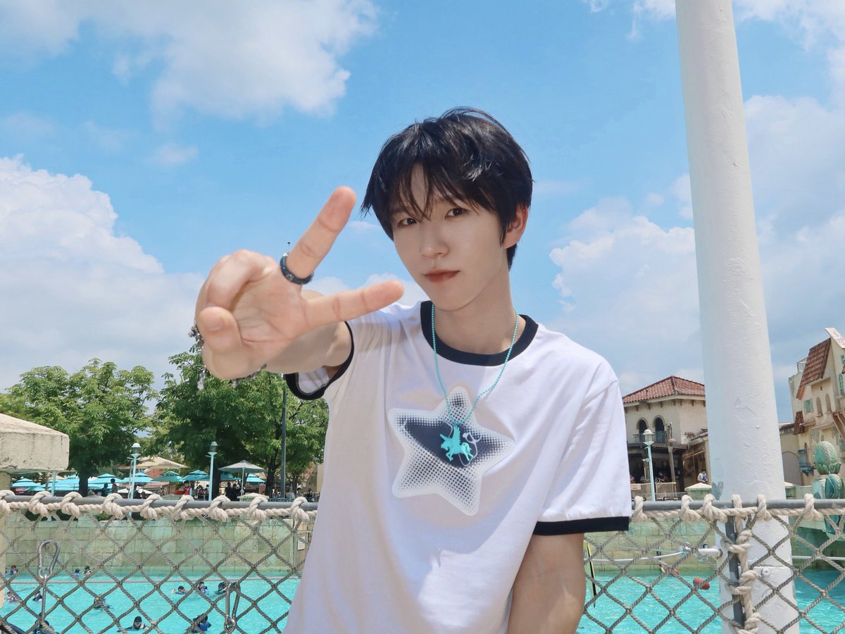 jaehee_letsgo's tweet photo. 와 색감 무슨일이야 너무 잘 받아 
김대영 너 ��신의 쿨톤이야🩵 https://t.co/y3h2W1Y4ai