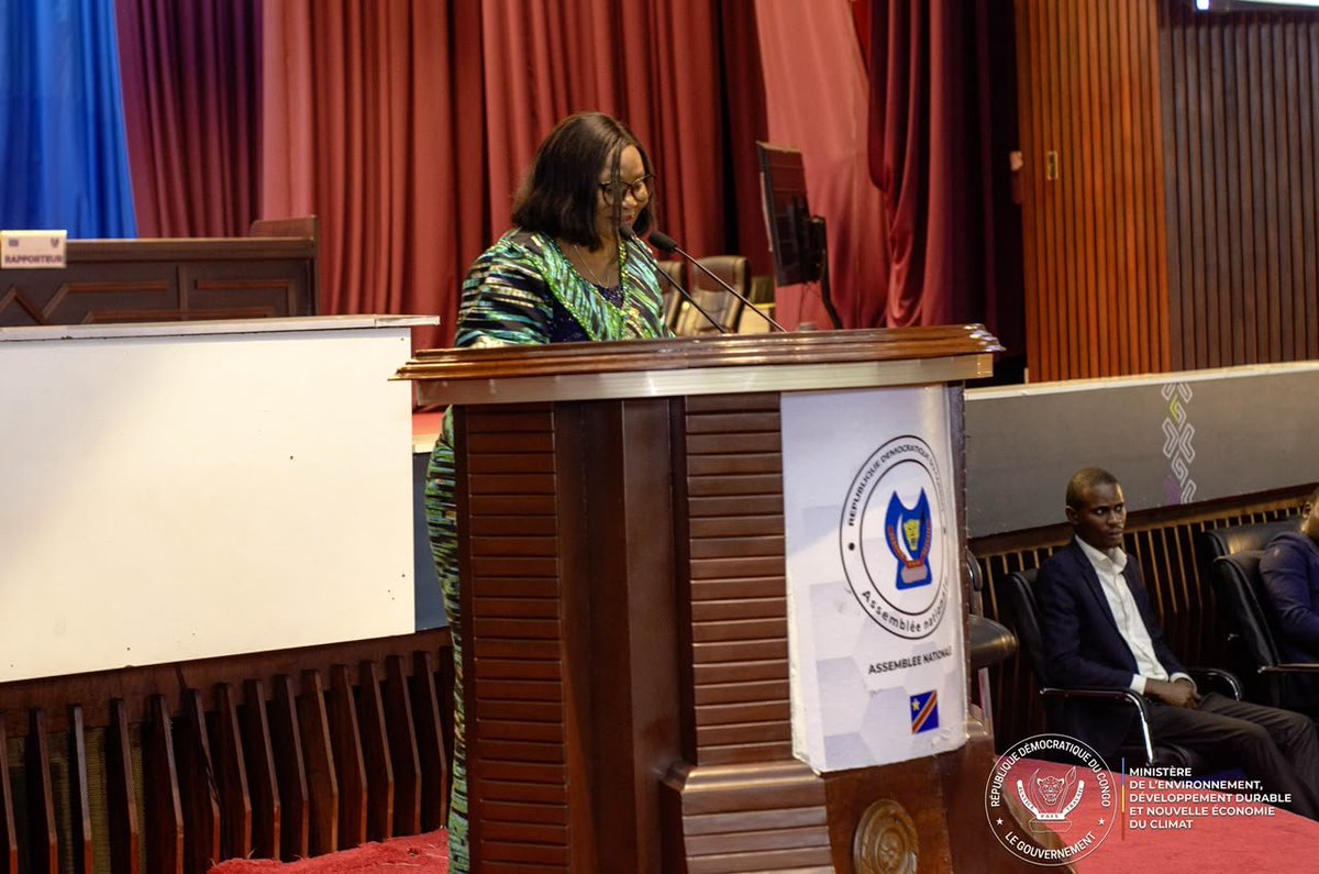 medd_nec's tweet photo. KINSHASA, 24 juillet 2026. La RDC franchit un cap historique dans la gestion et la souveraineté de ses ressources environnementales par le fait que l'Assemblée Nationale déclare recevable le projet de loi d'habilitation en ce qui concerne le marché carbone. 
@papypalata
@fonaredd https://t.co/QaaeqiHW4X