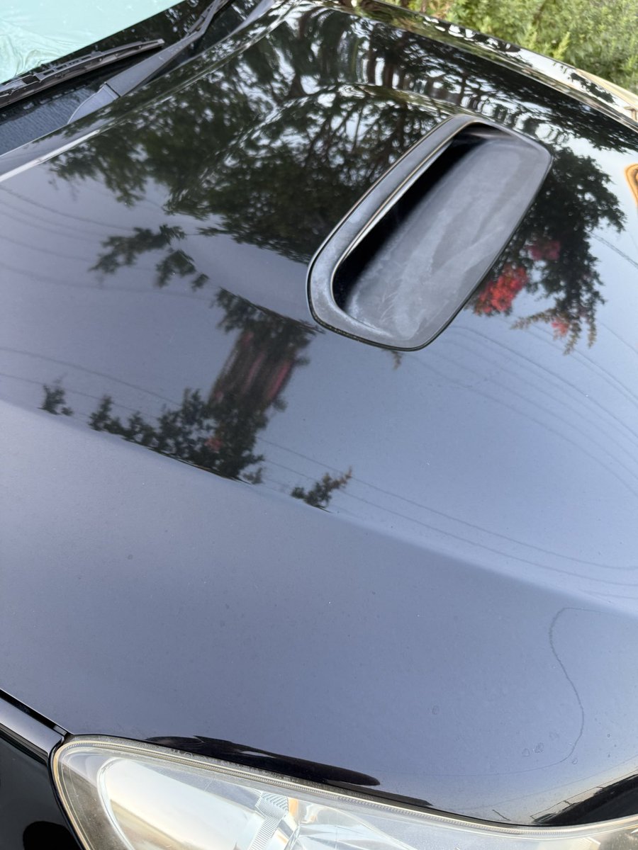 LegacyBoxer1214's tweet photo. 久々に手洗い洗車からのワックスした https://t.co/awpJn0JxCc