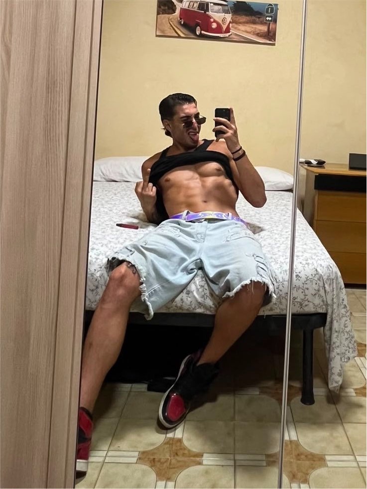 itsrxxx03's tweet photo. Buongiorno 🤪 https://t.co/QEgjLfa2wZ