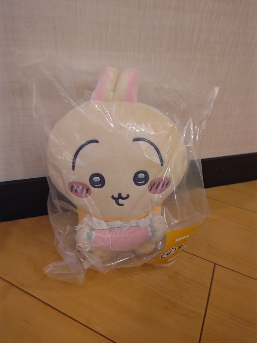 kou0710m's tweet photo. ちいかわ エニマイくし セブンイレブン 交換
(譲)
ぬいぐるみ⇒うさぎ
ふうりん⇒ハチワレ、うさぎ
ポーチ⇒くりまんじゅう
豆皿⇒ハチワレ3️⃣うさぎ1⃣古本屋2️⃣
(求) 
ポーチ⇒モモンガ
豆皿⇒くりまんじゅう2️⃣
レトロコップ⇒くりまんじゅう1⃣モモンガ1⃣

求めは上から優先
郵送又は徳島手渡し https://t.co/KY24LIbuk2