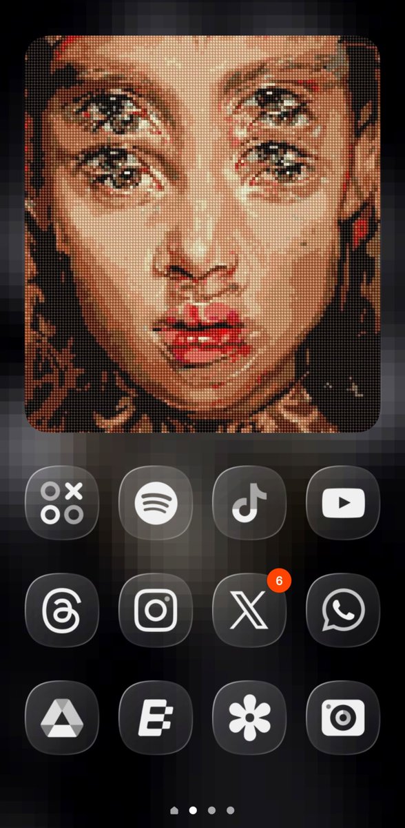 feiscinate's tweet photo. Loving my current homescreen layout 😍 https://t.co/LVlzIVxlpM