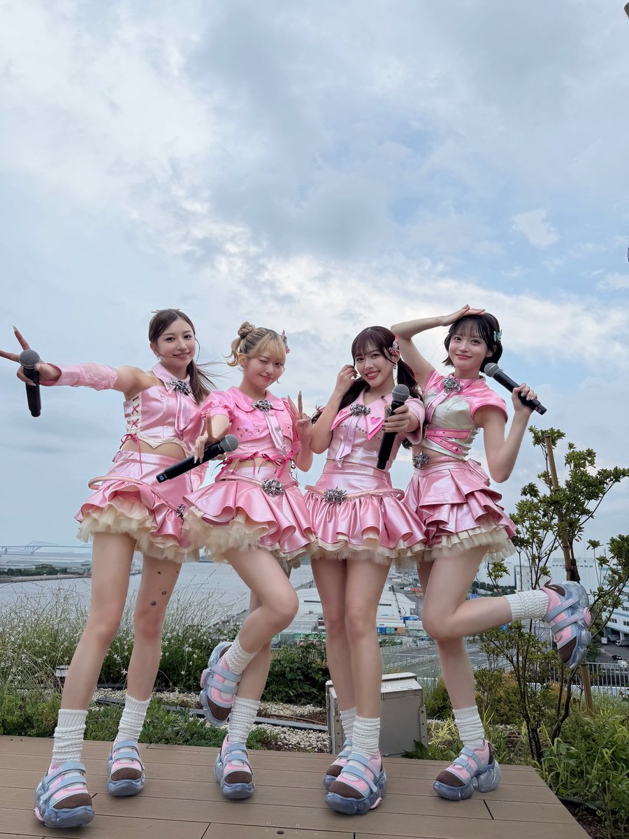 onefive_music's tweet photo. 「10年目記念で有明に引っ越しだよ！六本木アイドルフェスティバル2026」　#RIF2026
ㅤ
お越しいただき、
ありがとうございました！🤲
ㅤ
明日も会えます‼️🎤
7/26(日)
Oshi Fes in IKEBUKURO
@​onefiveは🕑18:10-出演！
ㅤ
お待ちしております🏃‍♂️‍➡️
詳細▶︎ https://t.co/GLIMuJvvOi

#onefive https://t.co/sveWO9wv2t