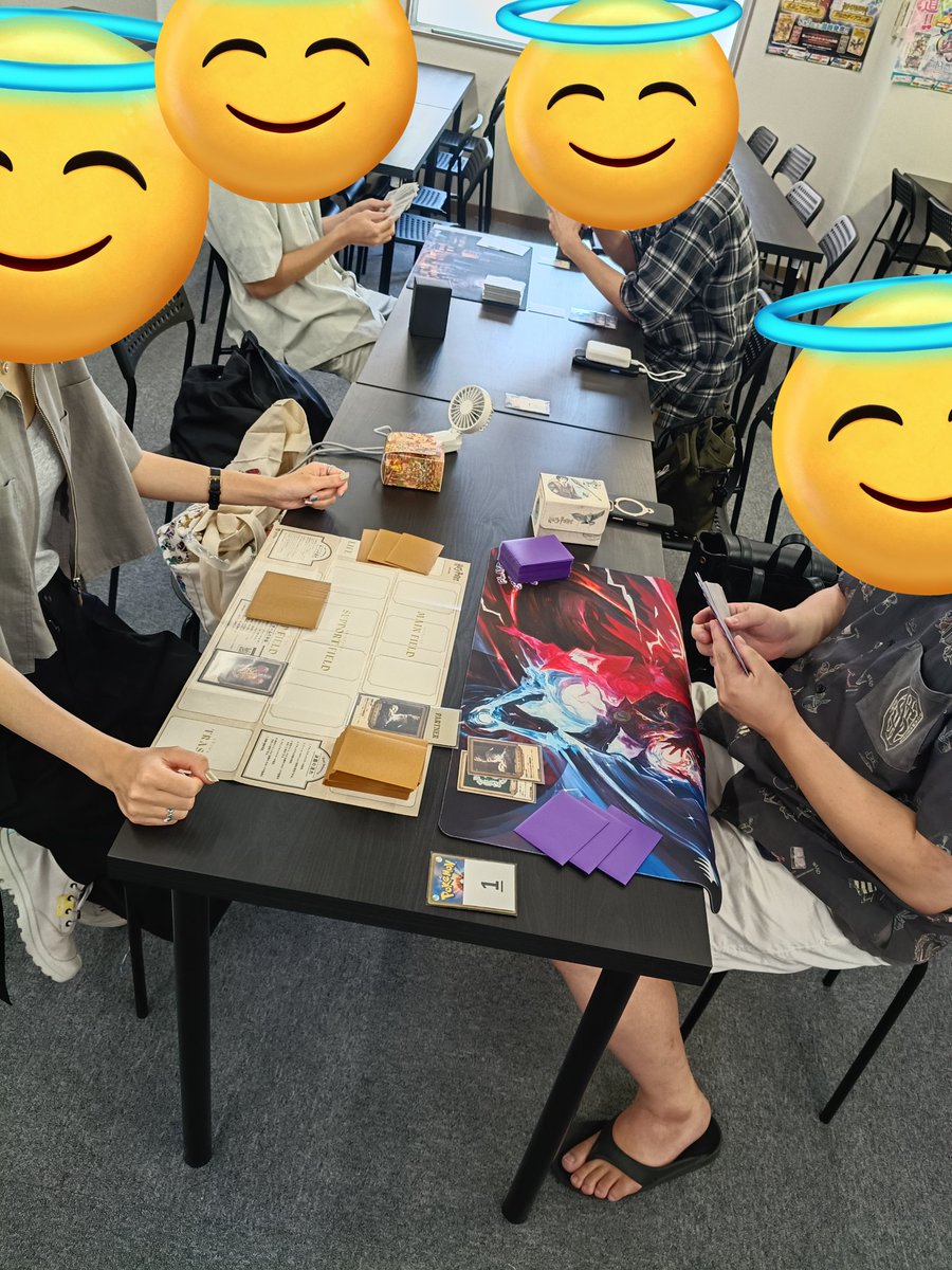 toreca_studio's tweet photo. ハリー・ポッターカードゲーム、プレミアム決戦は5名で開催しました。
またのご参加お願いします https://t.co/V3atNJ2W0l