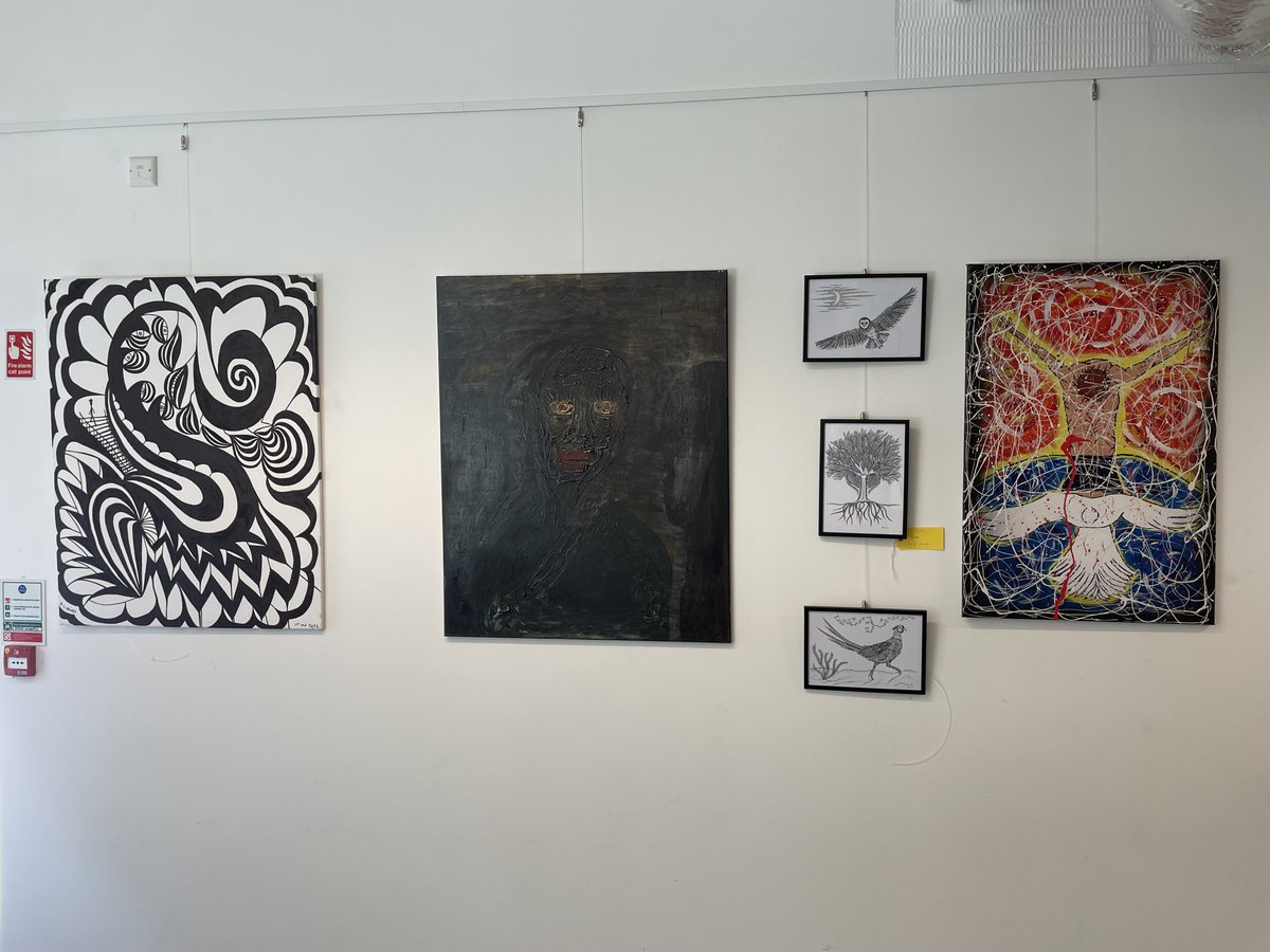 greenwich_clib's tweet photo. At Greenwich Centre Library, we have a new range of fantastic local artists' work on display. Spend a few moments of relaxation looking around to get inspired and feel art's magical ability to move and connect people. Work is available to purchase if you wish.
#gll @GreenwichLibs https://t.co/lms3SeU9E6