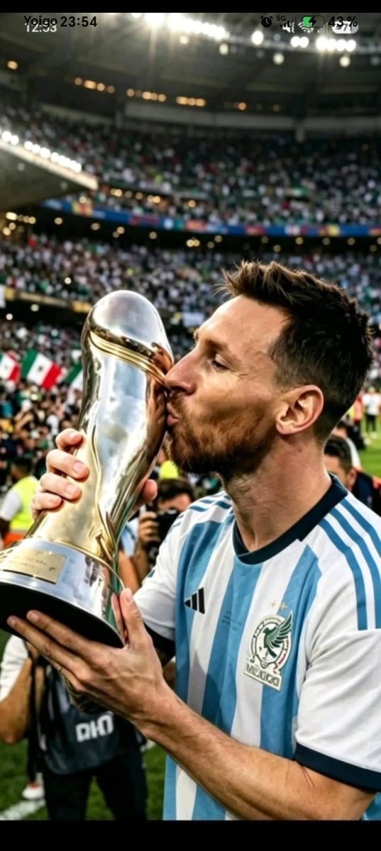 STL8871's tweet photo. @Lacrisisdehoy Narcisismo en estado puro...lo malo es que no es la única que cree que los argentinos son unos iluminados ..así les va que ningún otro pais los traga.
Mientras tanto sigan chupando 🇪🇸🏆 https://t.co/xBbhki5AMf