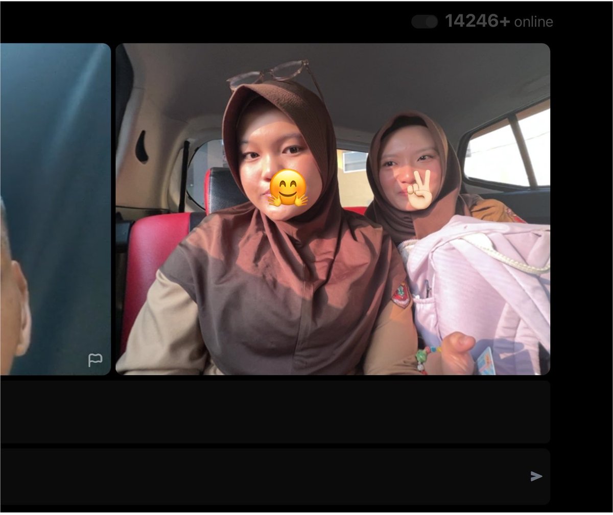 beyycl's tweet photo. kemarin ak en spupu ak yg semester 3 cosplay lagik menjadi anak shs :p . . . kamgen sekul ✌🏻 https://t.co/iabo8GfaV9