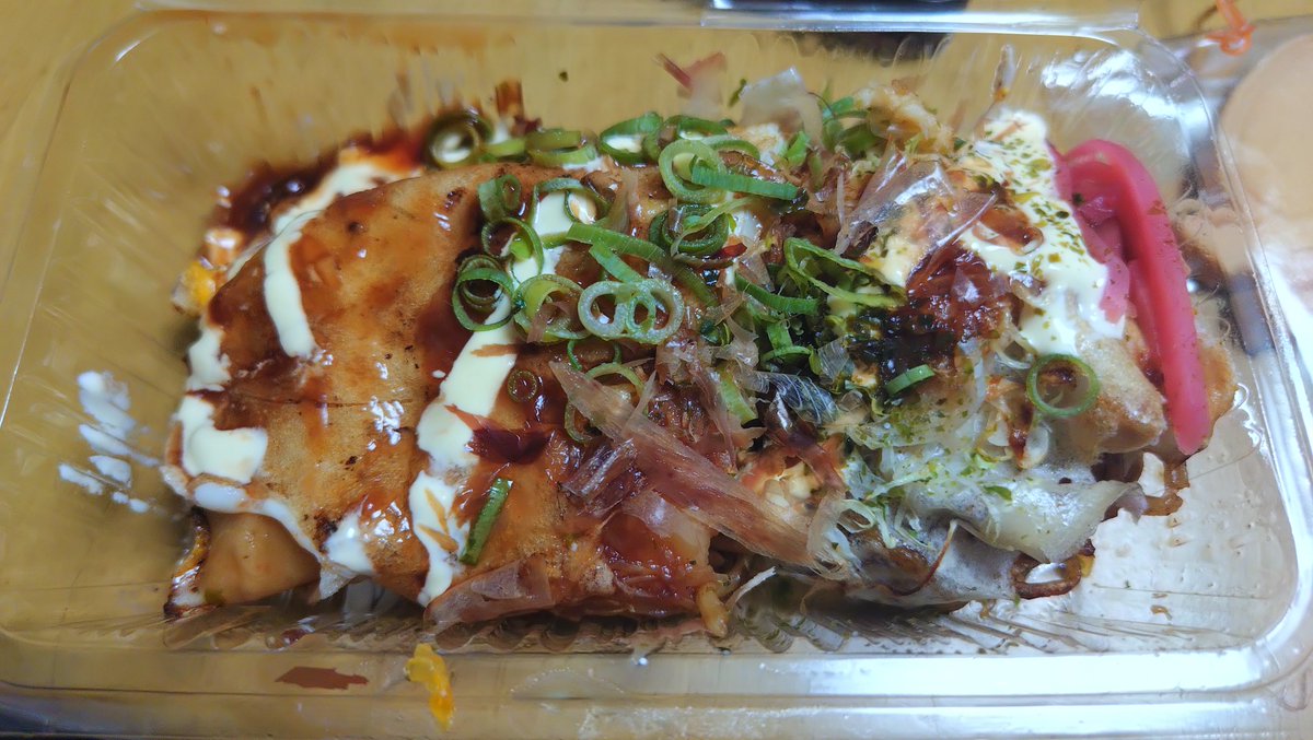 Kowake_Shadows's tweet photo. 色々食べました😋
おなかいっぱいです😆
 #ユダオンパク2026
 #俺のフランク 
 #シャ員00040  #金田一カダルテラス https://t.co/QMqWJM5yhp