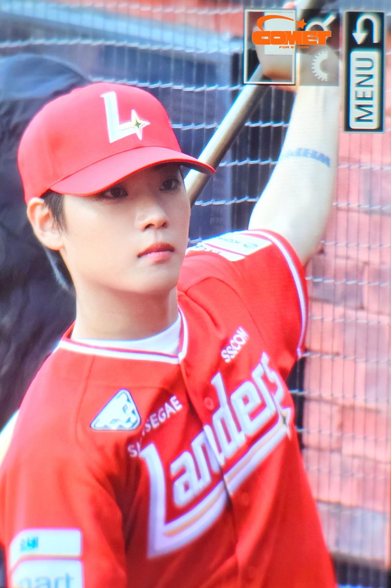 COMETion1224's tweet photo. 260725 SSG 시타 PRE 
⚾️🐹⚾️🐹⚾️🐹
#이션 #ETION #ONF #온앤오프 #코멧션 https://t.co/vTjFg6eiEe