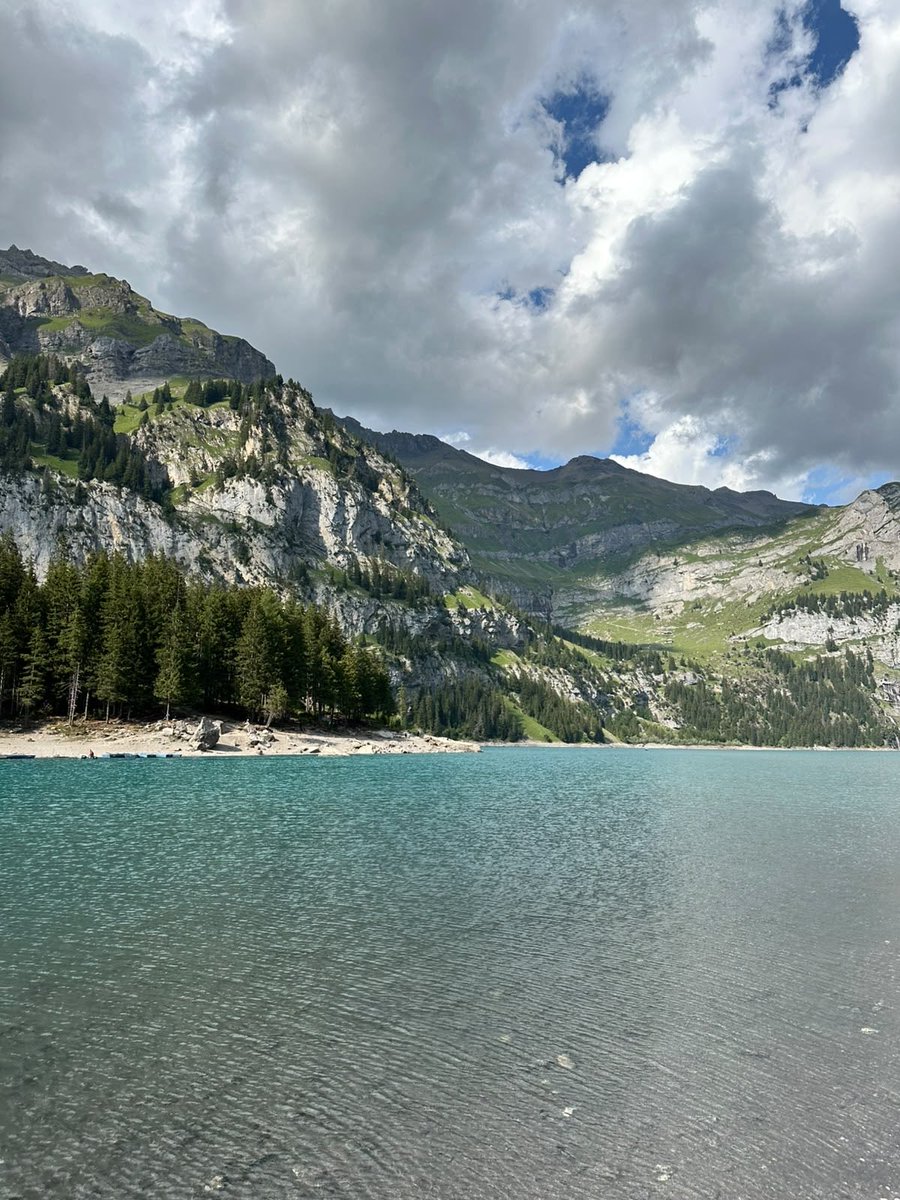 mroyalAm1's tweet photo. Amoureuse de la suisse 🇨🇭 https://t.co/KemZ4CLVLq