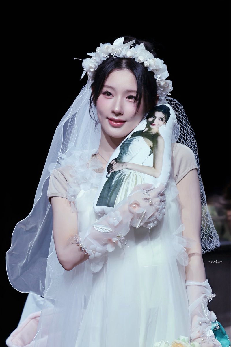 coooin_'s tweet photo. 260725 am

和사나 씨的婚礼
💒👰🏻‍♀️👰🏻‍♀️👩🏼‍❤️‍💋‍👩🏼🥰

#아이들 #idle 
#미연 #MIYEON #ミヨン https://t.co/jZBEUAa2NI