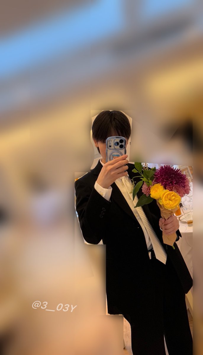 3__03y's tweet photo. 初めて結婚式に参列（？）した💍

みんなに結婚しないのって聞かれるけど

ごめん、国が許してないから無理なんだよねぇ https://t.co/MeJDlA188h