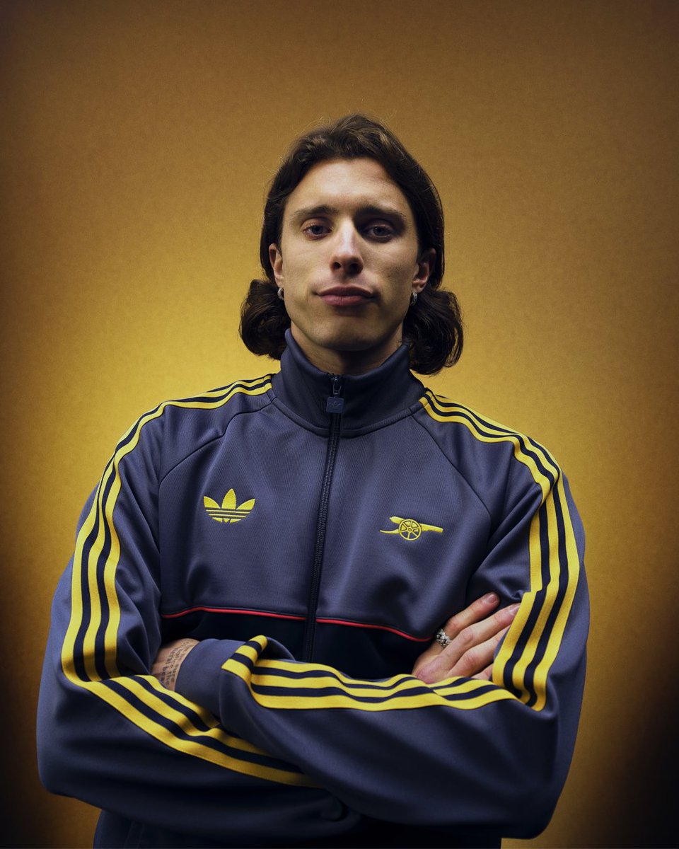 Arsenal's tweet photo. Retro-inspired 🌪️ 

Shop the OG Pack now on Arsenal Direct and in-store 🛍️ 

🤝 @adidasfootball