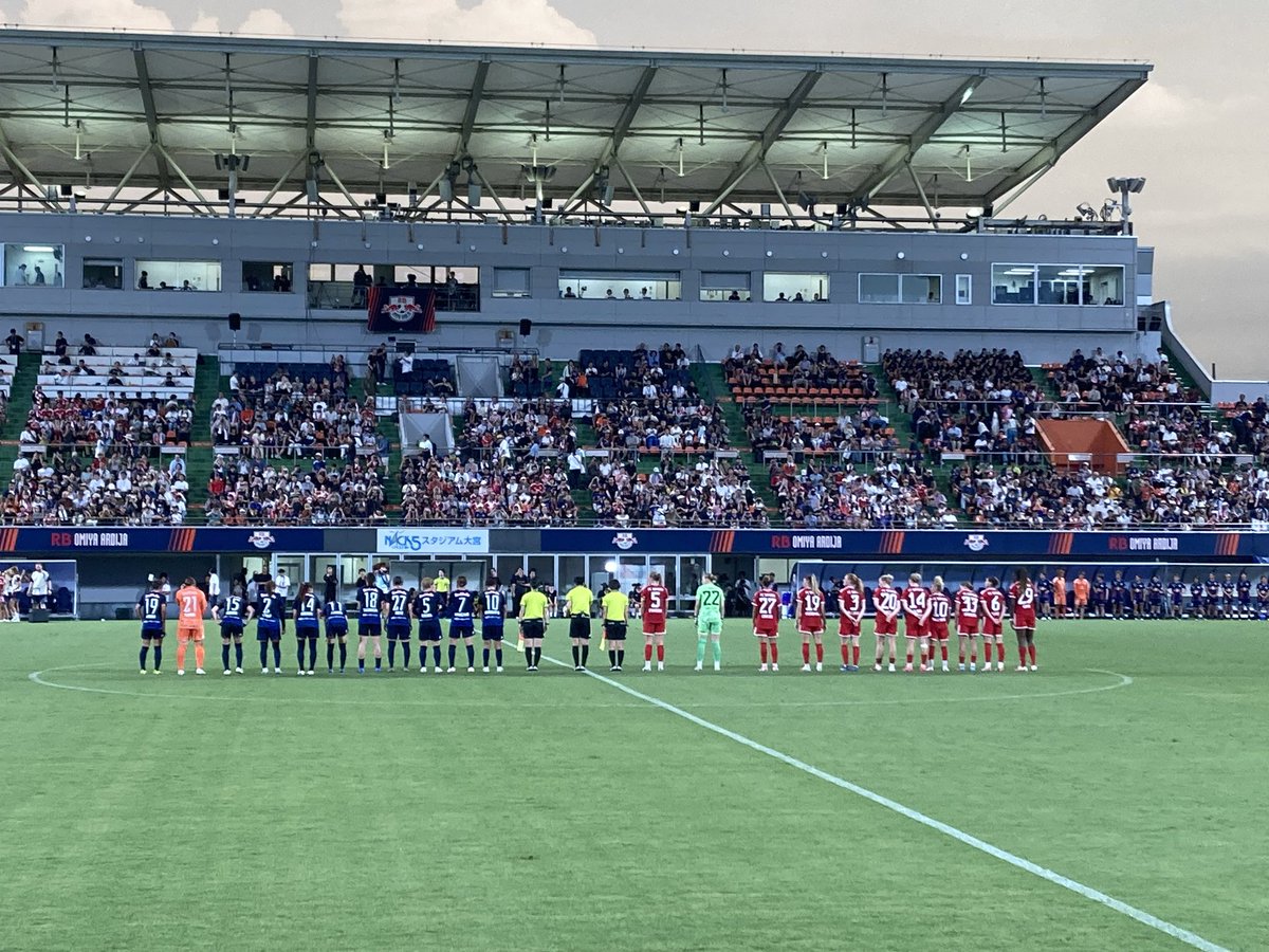 KoointWEnade's tweet photo. 試合終了〜

勝ったぞー！
我々は雨予報の天気予報にかったぞ〜〜

雨、降らんかったじゃねーかー

#RB大宮アルディージャWOMEN 
#FCバイエルンWOMEN https://t.co/jiAr7We7zS