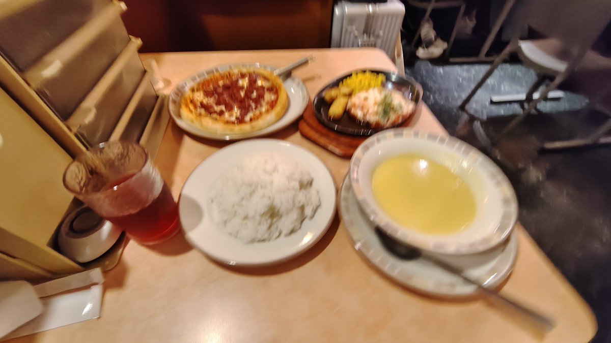 gasp34's tweet photo. イトーヨーカドーが無くなる前に来てみた https://t.co/BJiZS7DcQi