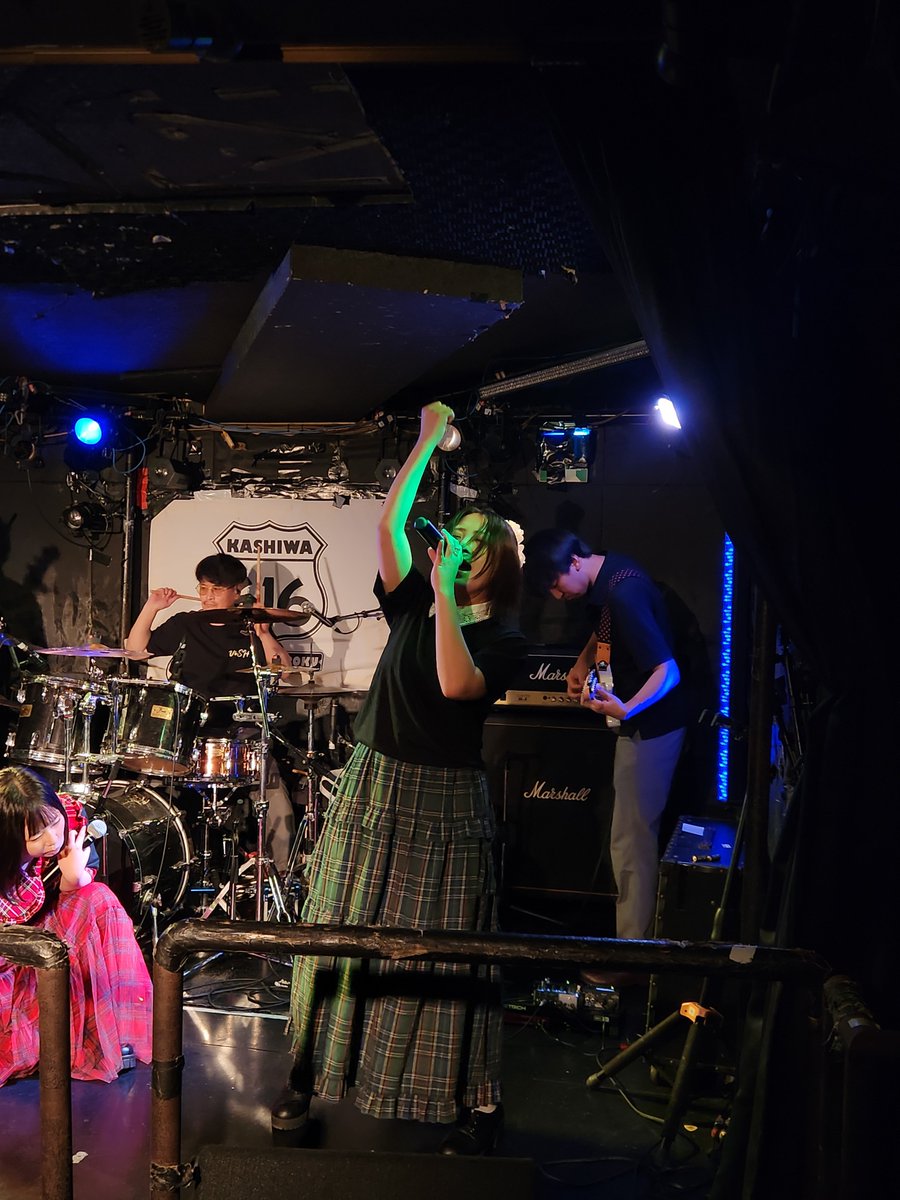 kuma_kumakoton's tweet photo. ViSH@柏616
1.プロミスザスター
2.stereo future
3.PAiNT it BLACK
4.デパーチャーズ
5.オーケストラ
6.BiSH-星が瞬く夜に-
今日は千葉なのでたくさん叫ばせてもらいました🐻‍📣
デパーチャーズはあれで良かったのか不安だけど😅 https://t.co/VxW4A450Qm