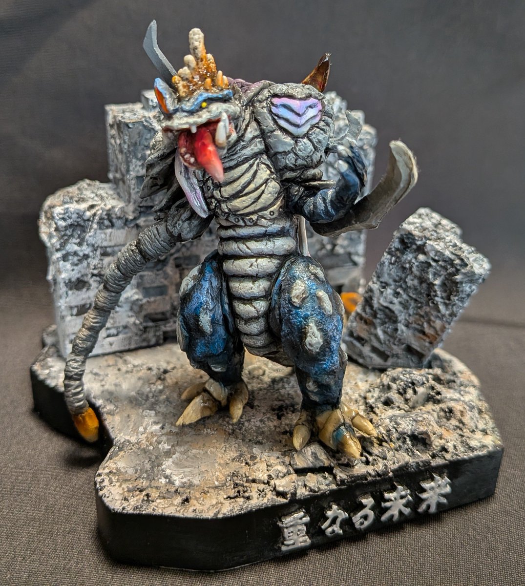 T2nono's tweet photo. 【ワンフェス2026夏】

ガレキ動（3-20-12）

「ウルトラマンオメガ怪獣小景vol.2
　3体セットジオラマ付」よりデコマス紹介です！

最終話 重なる未来
　〜殲滅細胞怪獣ゾメラ〜

デコマス さるタジラさん
@sarutajira
ジオラマ制作+塗装 濵田慶さん
@hamako49590021

#WF2026s
#ウルトラマンオメガ https://t.co/QKITFoYwJM