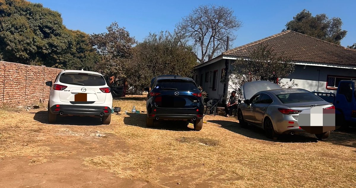 PenzuraWacho's tweet photo. 🚗 Mazda Owners, don’t believe the myth!

Vanoti “Usatenge Mazda, inonetsa!” 😅

The truth is, every Mazda just needs the right specialist.

🔧 MAZDA ACTIVE ZONE has you covered with:
✅ Diagnostics
✅ Servicing
✅ Suspension Repairs
✅ DPF Solutions

Keeping Mazda Owners Moving. 💙

📍 9 Starliner Road, Belvedere (Opposite HIT)
📞 Bookings: +263 71 757 7997

https://t.co/o2MbEPNa7L

https://t.co/vv3AhkCpC4