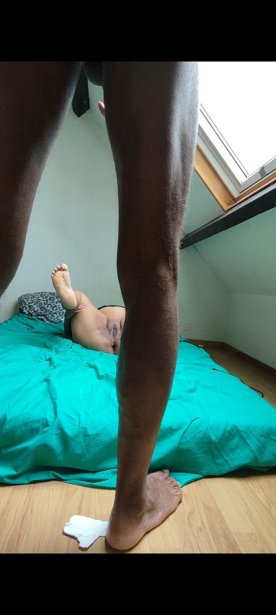blackttbm93's tweet photo. Elle va prendre cher et elle n'attend que ça 😌😏 https://t.co/R0FkltKNkK