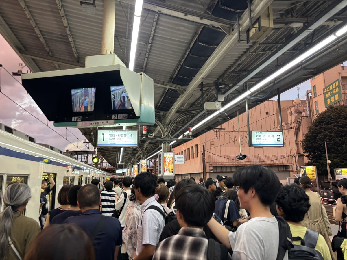 SSJGoebbels2023's tweet photo. あかん野田線激混みで終わった https://t.co/ZnDIR1MKY5