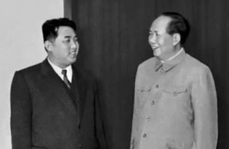 FalkBernhard's tweet photo. Kim Il Sung schrieb am 08.10.1968 das Folgende:

„Der Imperialismus ist in seinem Wesen aggressiv und raubgierig. Wäre er nicht aggressiv, so gäbe es bereits keinen Imperialismus mehr. Sein aggressives Wesen wird sich bis zu seinem endgültigen Untergang nicht verändern ... https://t.co/LNfFZtgPVp