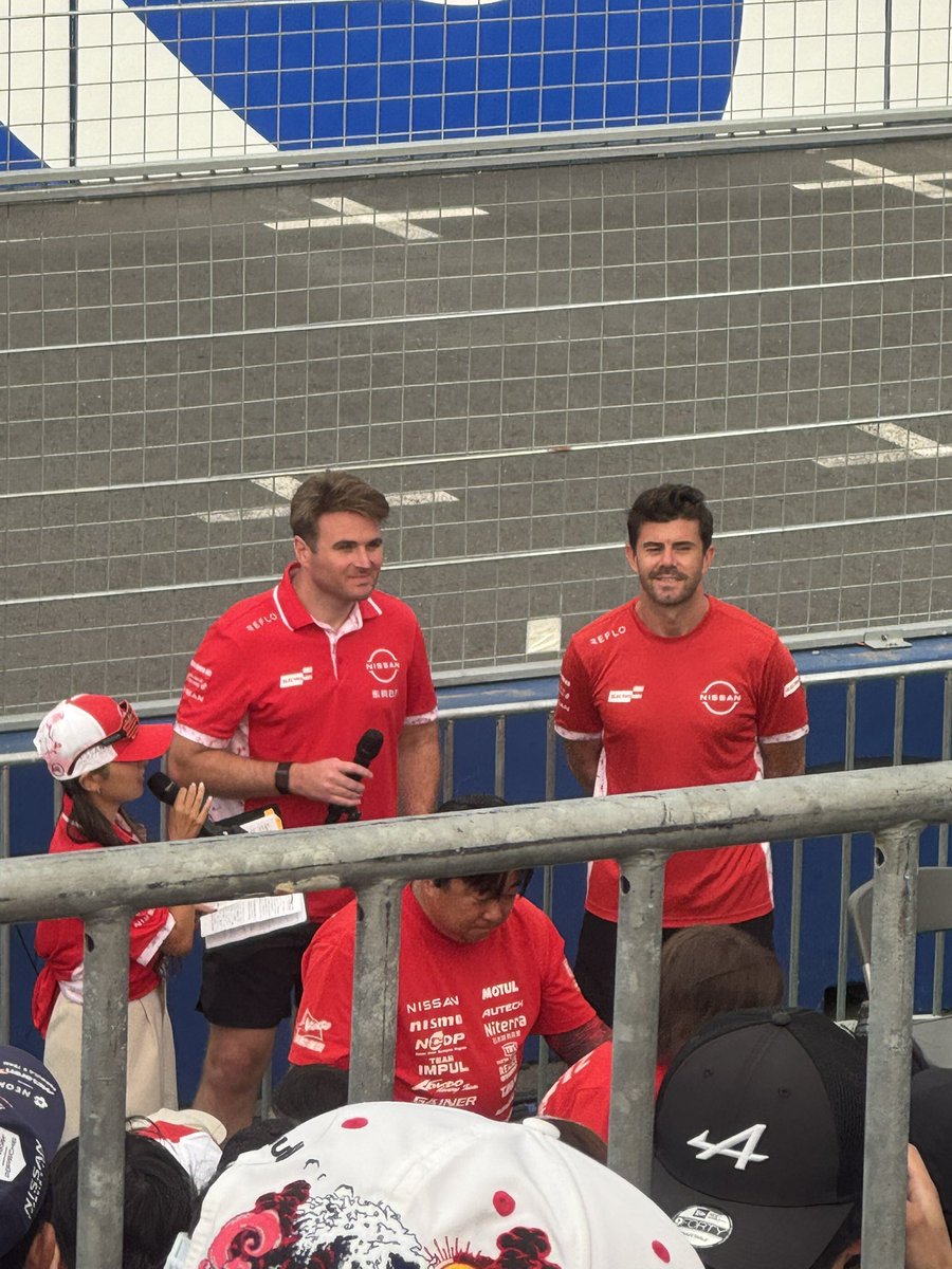 nismokei's tweet photo. ３年目のFORMULA Eはナイトレース
今日は風があって涼しいです
が、昼はメッチャメッチャ暑かった🥵
初めてのナイトレース楽しみます。

シンガポールの予習になるな
#formulae
#東京eprix
#nissan 
#nismo https://t.co/m3VgNL6HgQ