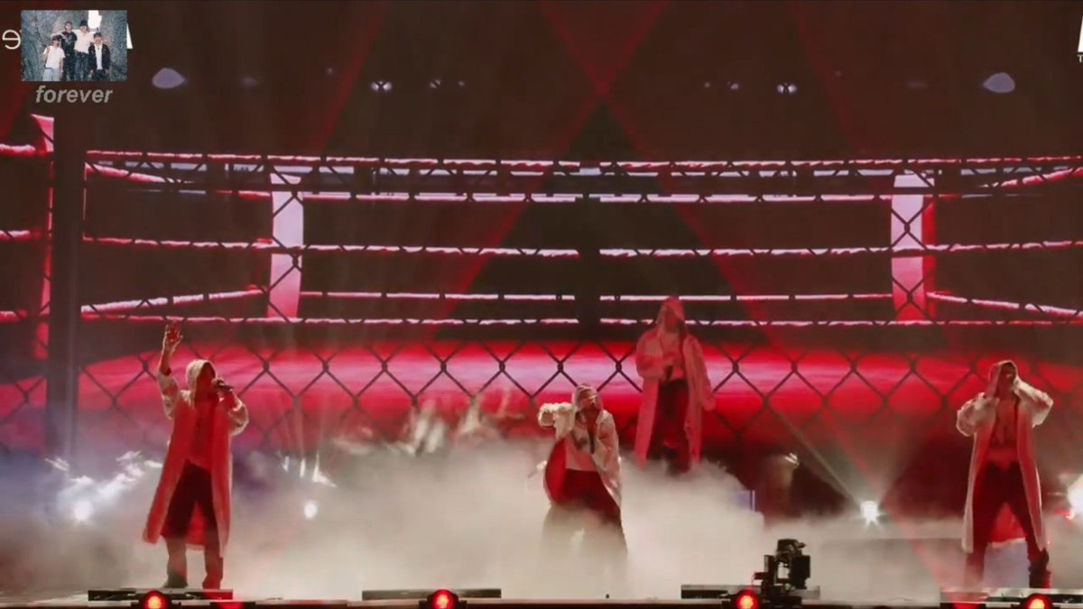 etherealarah's tweet photo. arrghhh keren banget coi performancenya, inilah yang tadi mereka maksud pake konsep boxing 😆🔥🥊
#롱샷_지배하지_KM차트어워즈
#LNGSHOT_KMA2026
#LNGSHOT #롱샷 https://t.co/HEv4ahmTgx